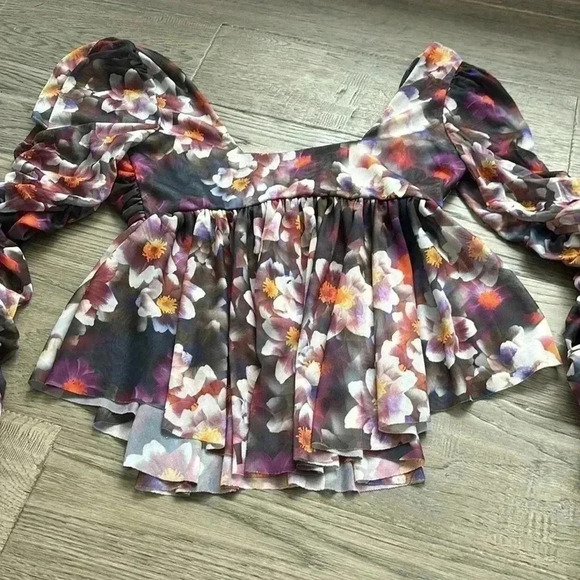 ✨🆕Urban Outfitters🆕✨  | Purple floral carried away blouse - Picture 13 of 15